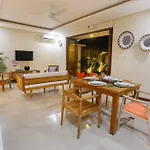 Villa Kami.